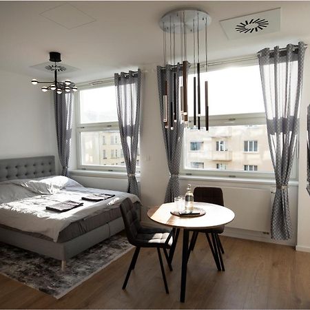 Luxury Apartment In City Centrum By Ota Group Bratislava Eksteriør bilde